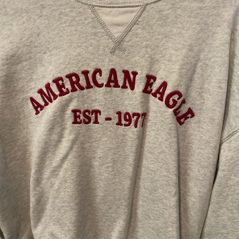 American Eagle sweatshirt